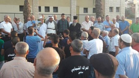  الحراك الشبابي في سخنين يحذر المواطنين من صفقات اراضي مشبوهة 